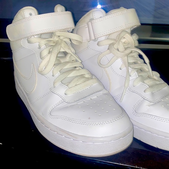 Nike Boys Air Force 1 High Tops - Picture 2 of 5